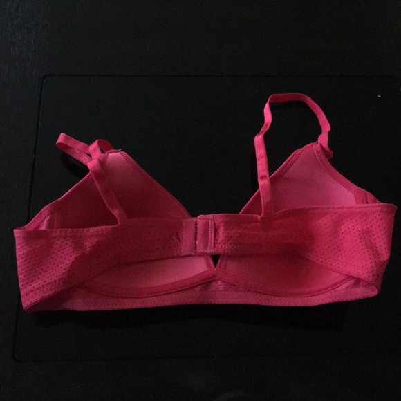 Pink bra - Picture 2 of 2